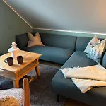 펜션 Lovely Little Northern House *